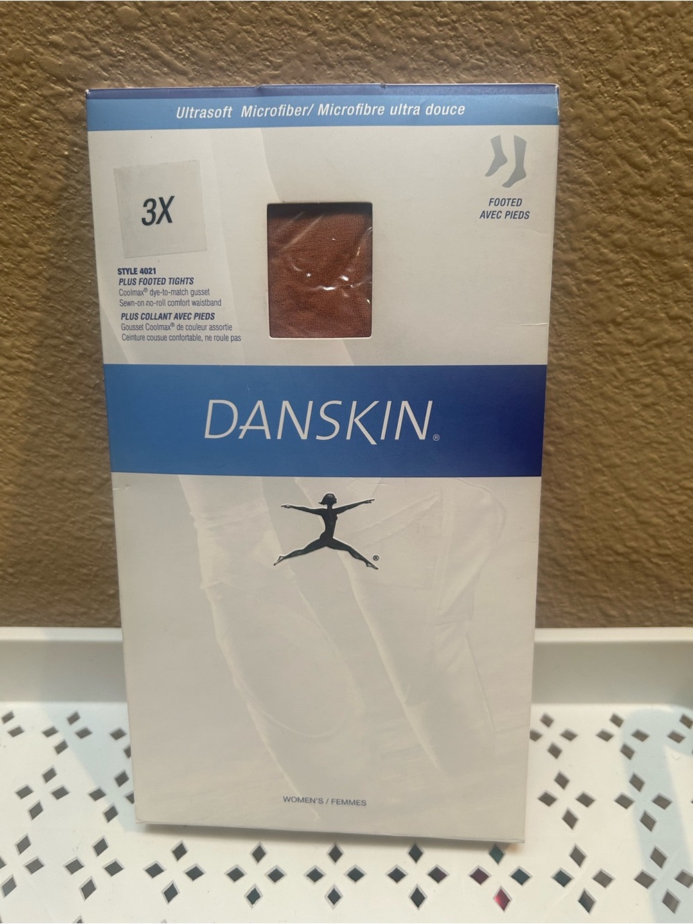 Danskin Plus Footed Tights in Brown (3X)